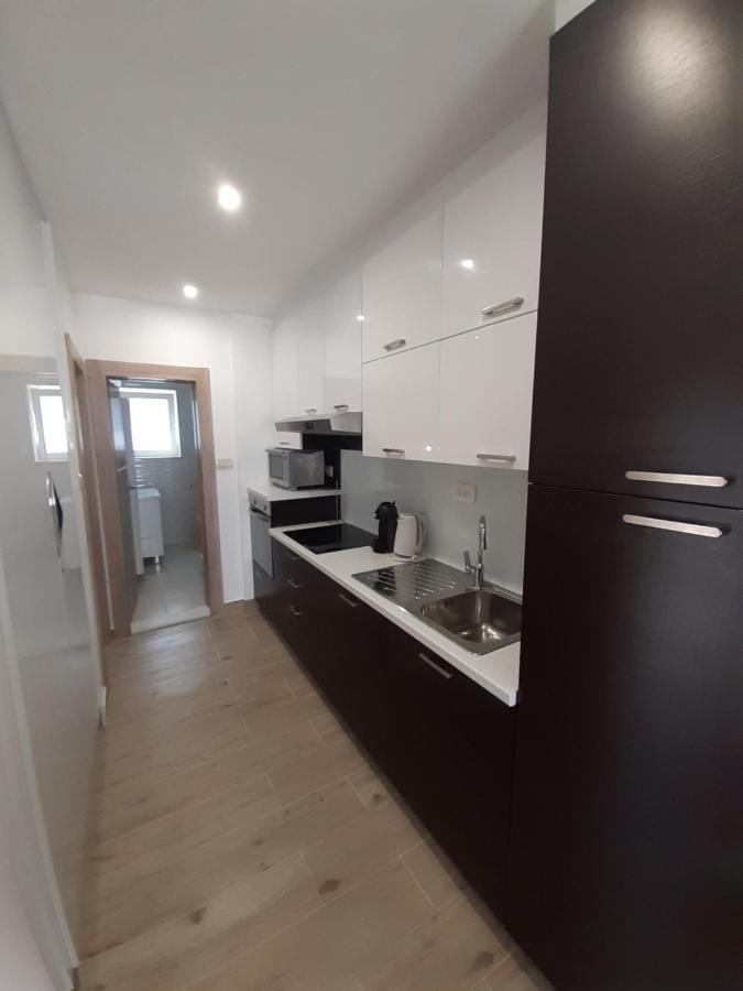 Apartment Lucky With Jacuzzi Trogir Bagian luar foto